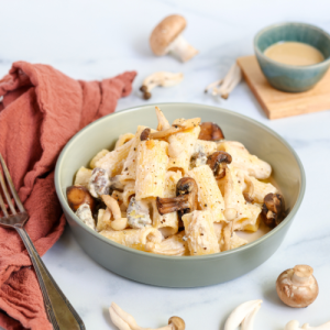Pinch of Bites-5-Ingredient Mushroom Pasta (1)