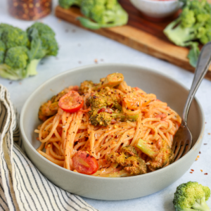 Pinch of Bites-Creamy Broccoli Tomato Pasta (1)