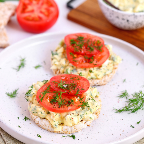 Egg salad on rice cakes